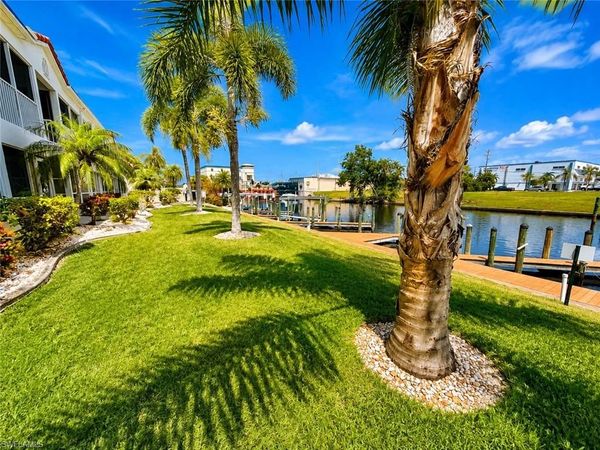 1615 SE 46th LN , Unit 202, CAPE CORAL, FL 33904