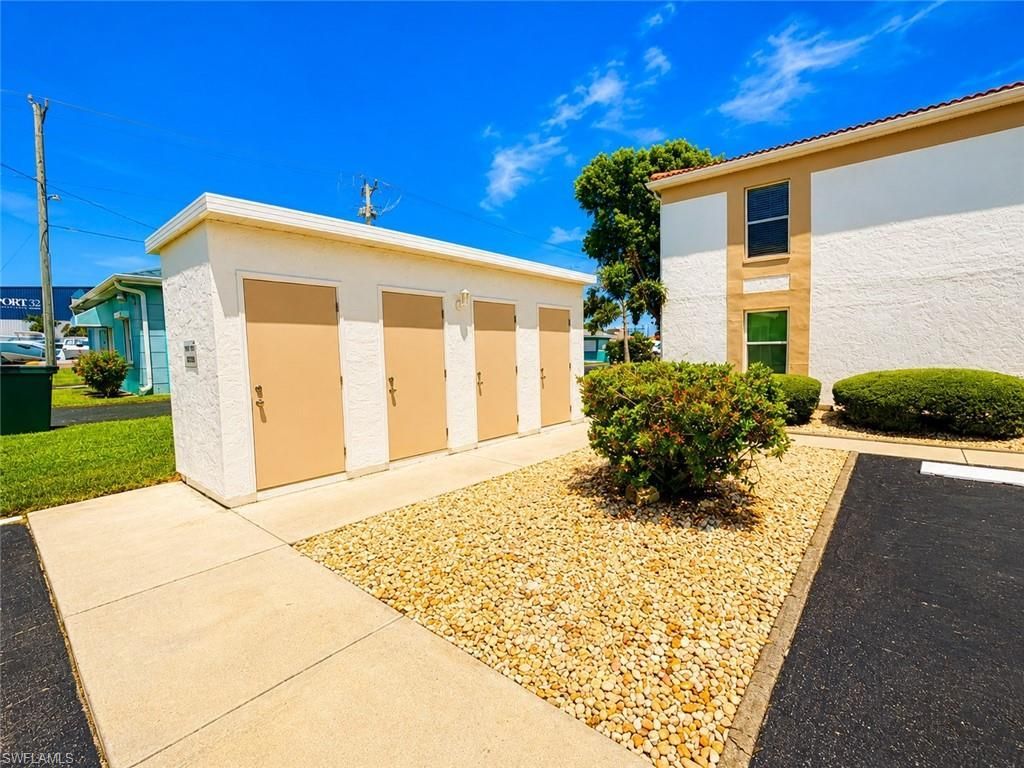 1615 SE 46th Ln , Unit 202, Cape Coral, FL 33904 Photo