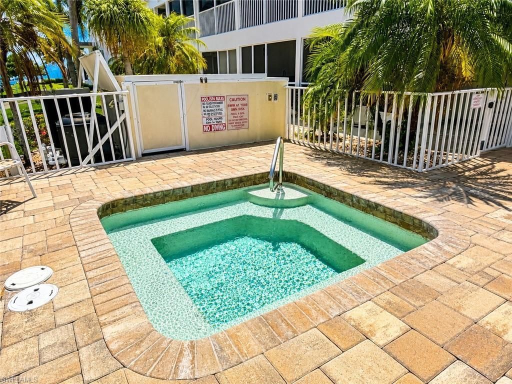 1615 SE 46th Ln , Unit 202, Cape Coral, FL 33904 Photo