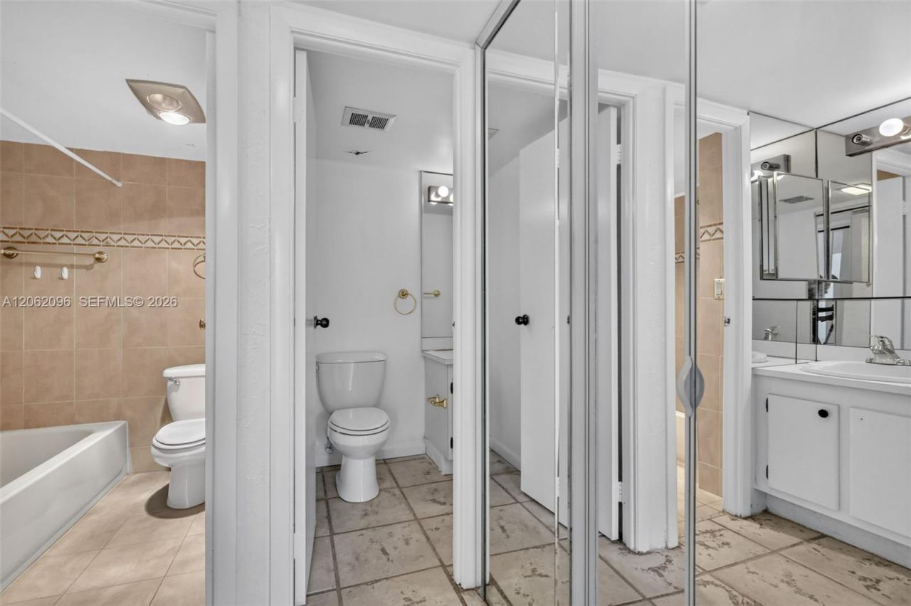 20335 W Country Club Dr, Unit 107, Aventura, FL 33180 Photo