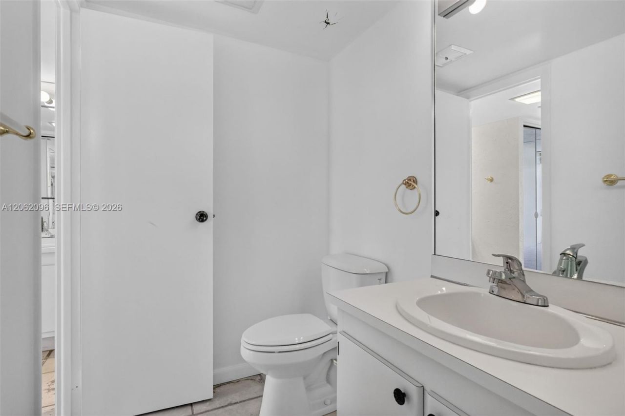 20335 W Country Club Dr, Unit 107, Aventura, FL 33180 Photo