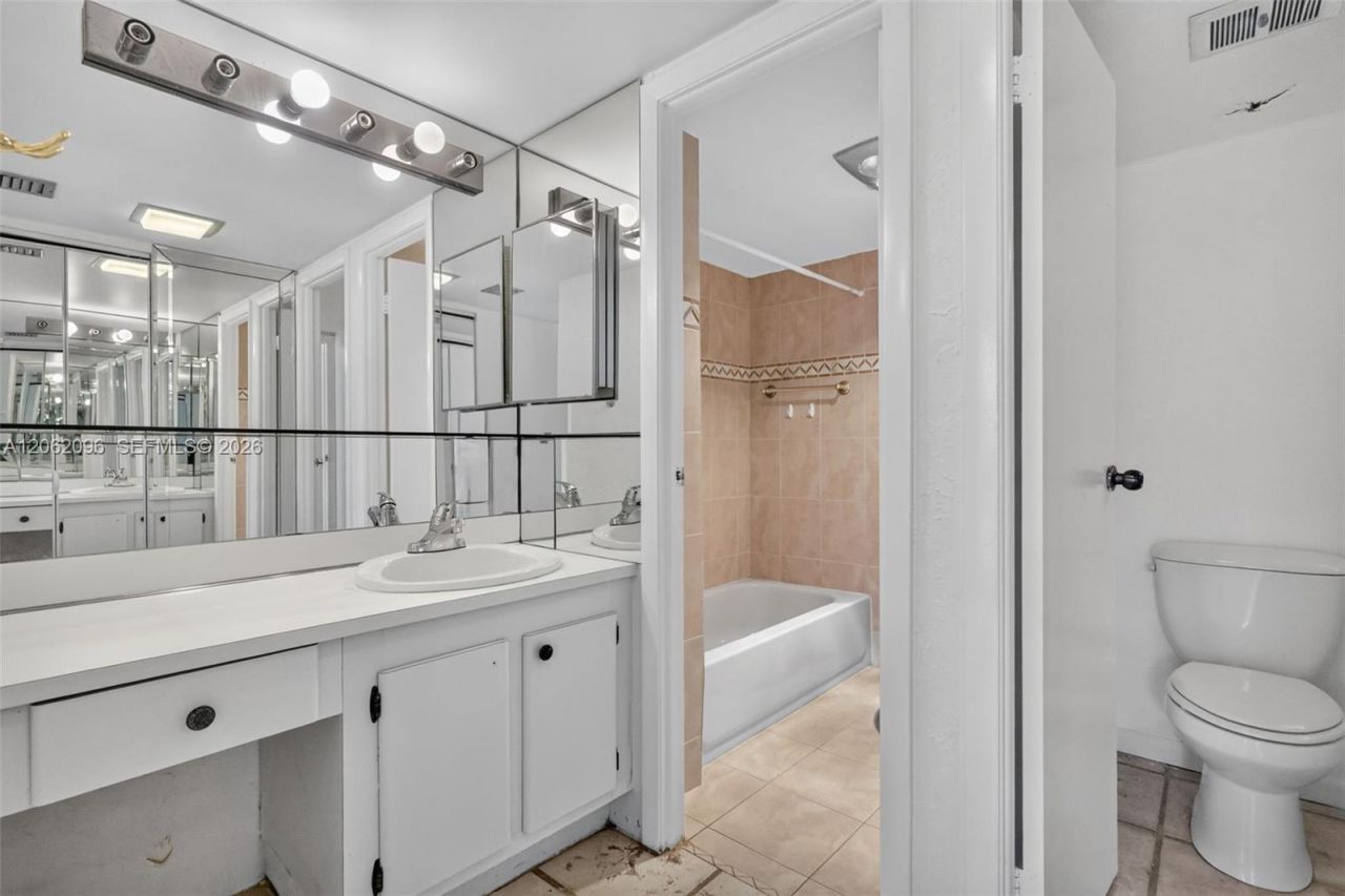 20335 W Country Club Dr, Unit 107, Aventura, FL 33180 Photo
