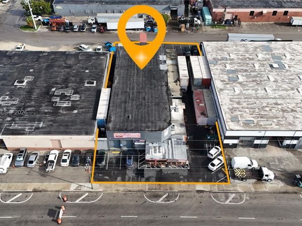3595 NW 54th St , Hialeah, FL 33142