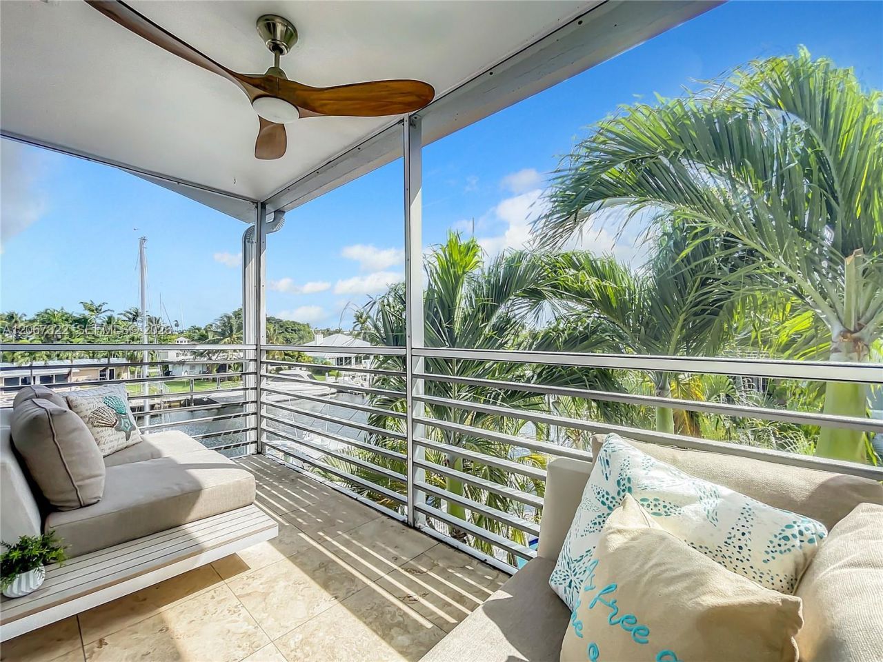 1535 SE 15th St , Unit 301, Fort Lauderdale, FL 33316 Photo