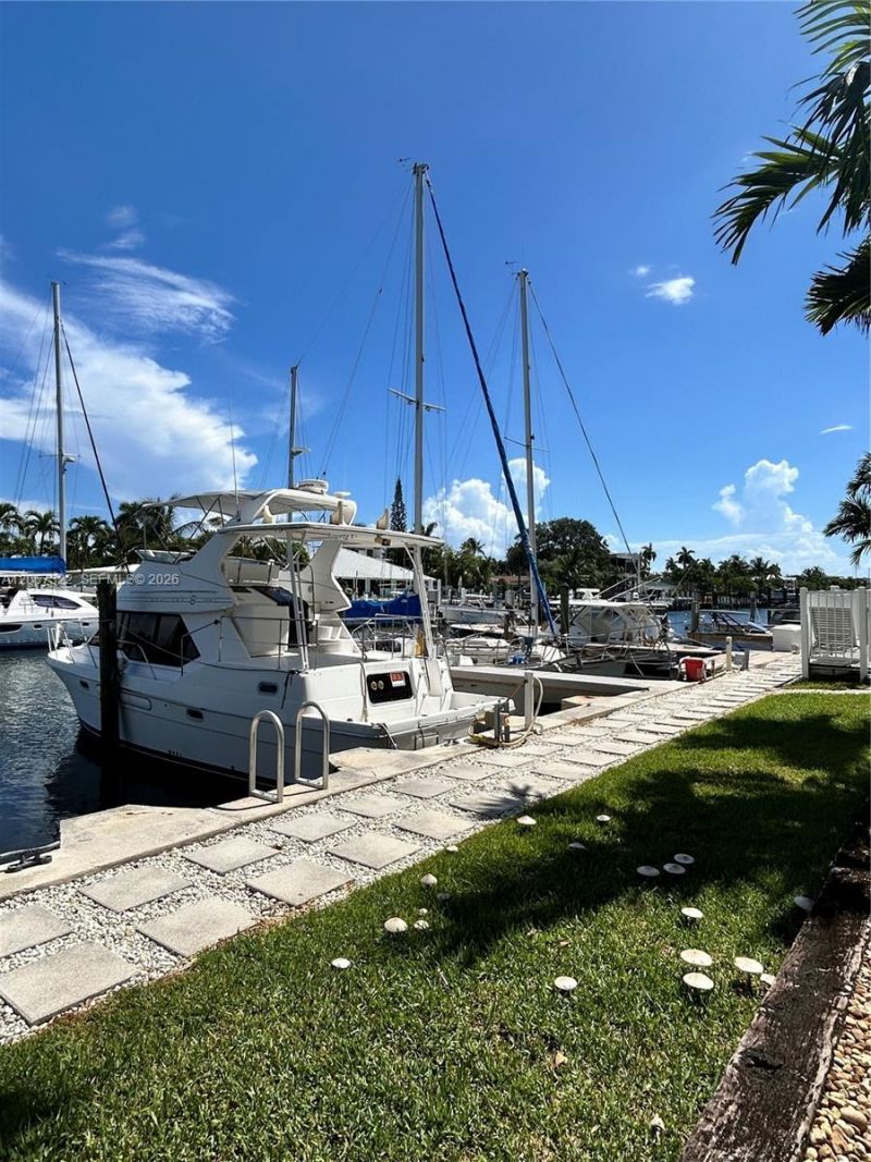 1535 SE 15th St , Unit 301, Fort Lauderdale, FL 33316 Photo