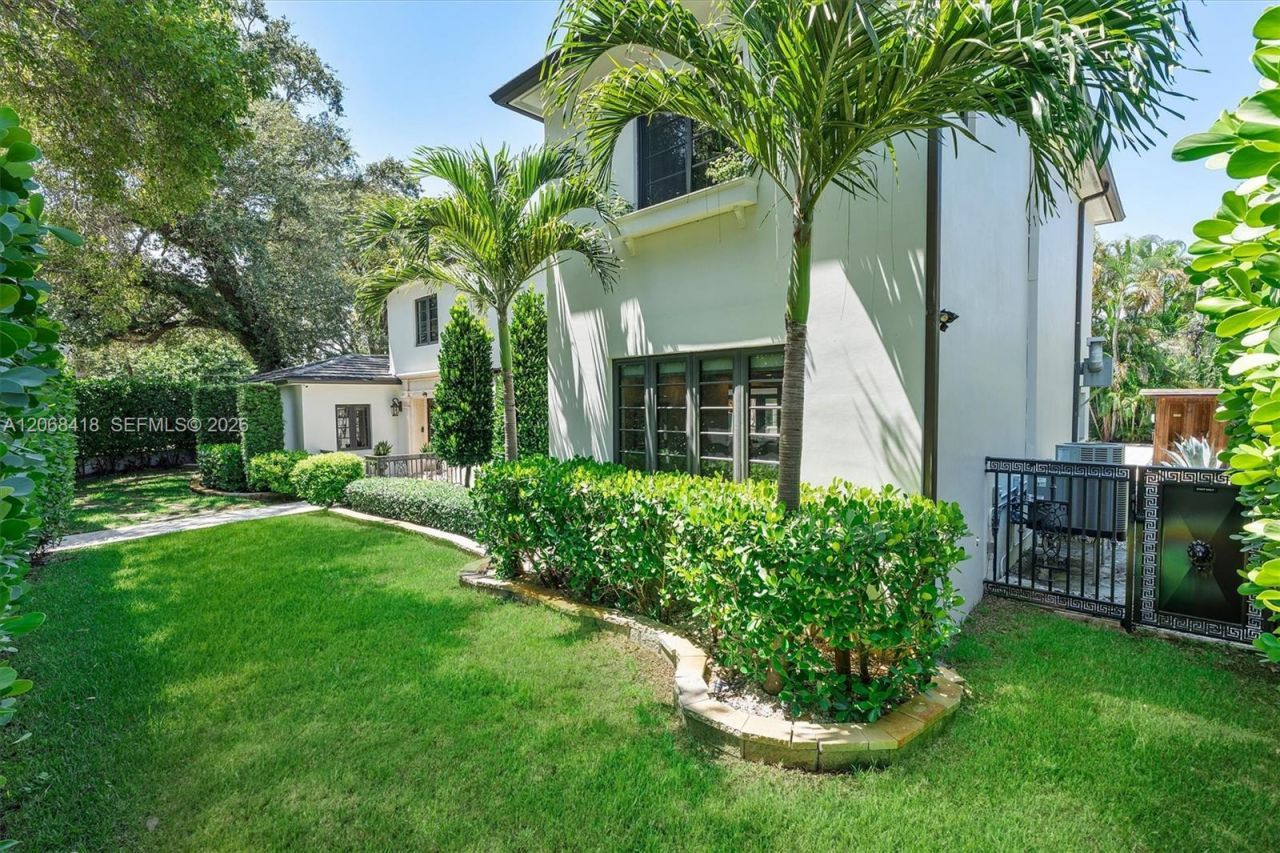 1001 NE 96th St, Miami Shores, FL 33138 Photo