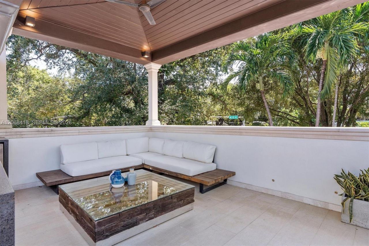 1001 NE 96th St, Miami Shores, FL 33138 Photo