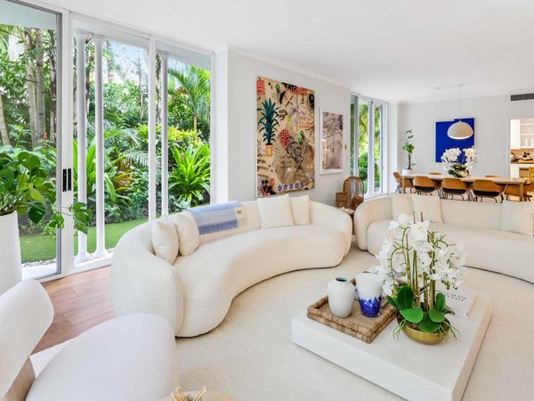 429 Australian Avenue, Unit 3, Palm Beach, FL 33480