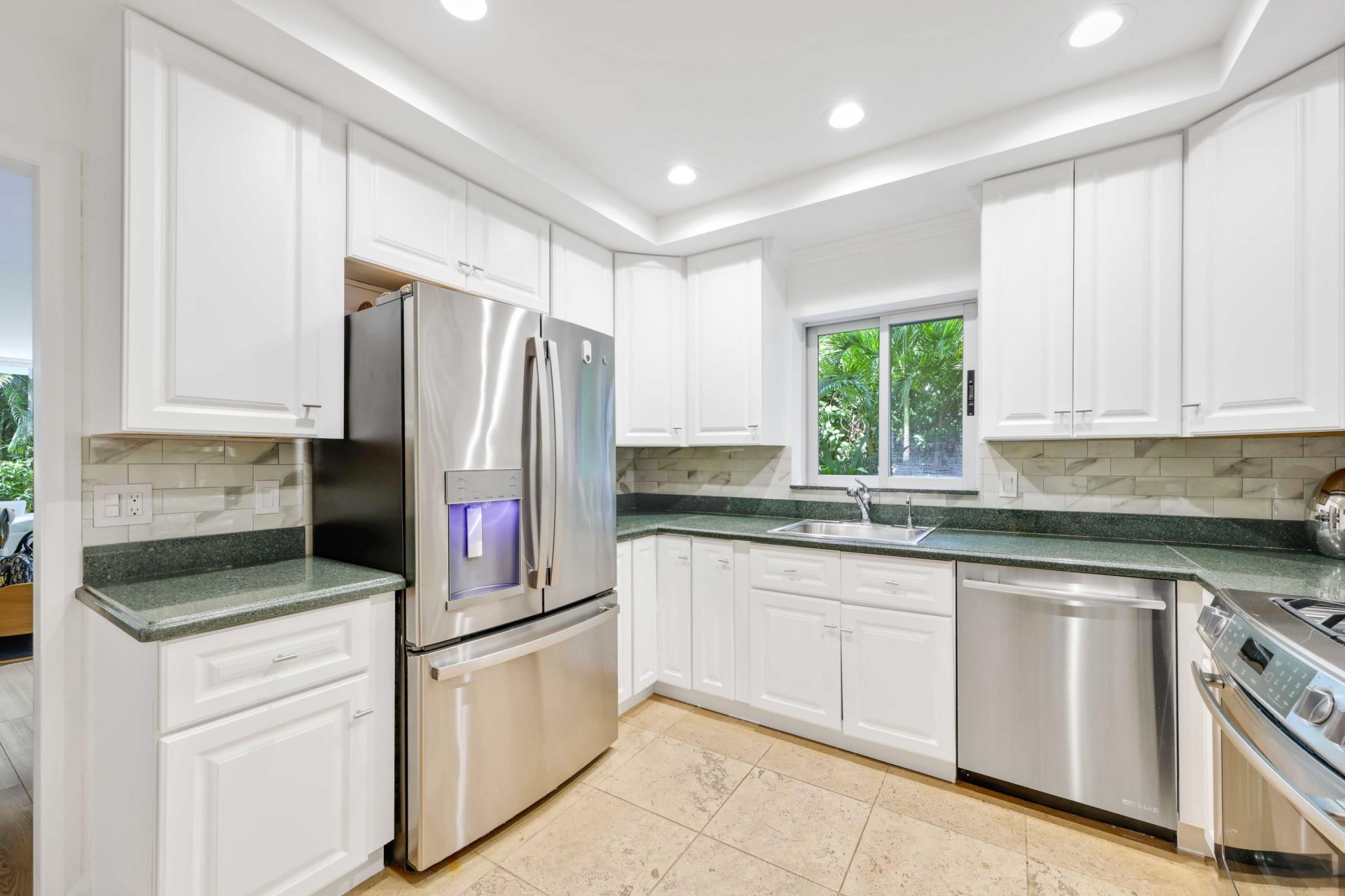 429 Australian Avenue, Unit 3, Palm Beach, FL 33480 Photo