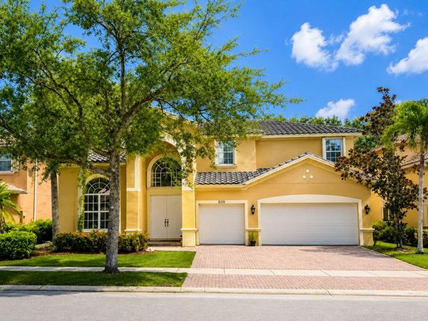 3800 E Hibiscus Street, Weston, FL 33332