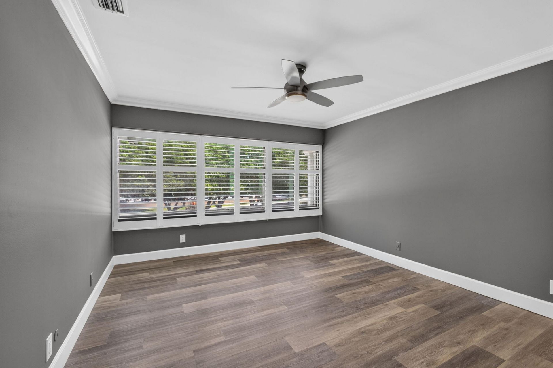 2435 Presidential Way, Unit G, West Palm Beach, FL 33401 Photo