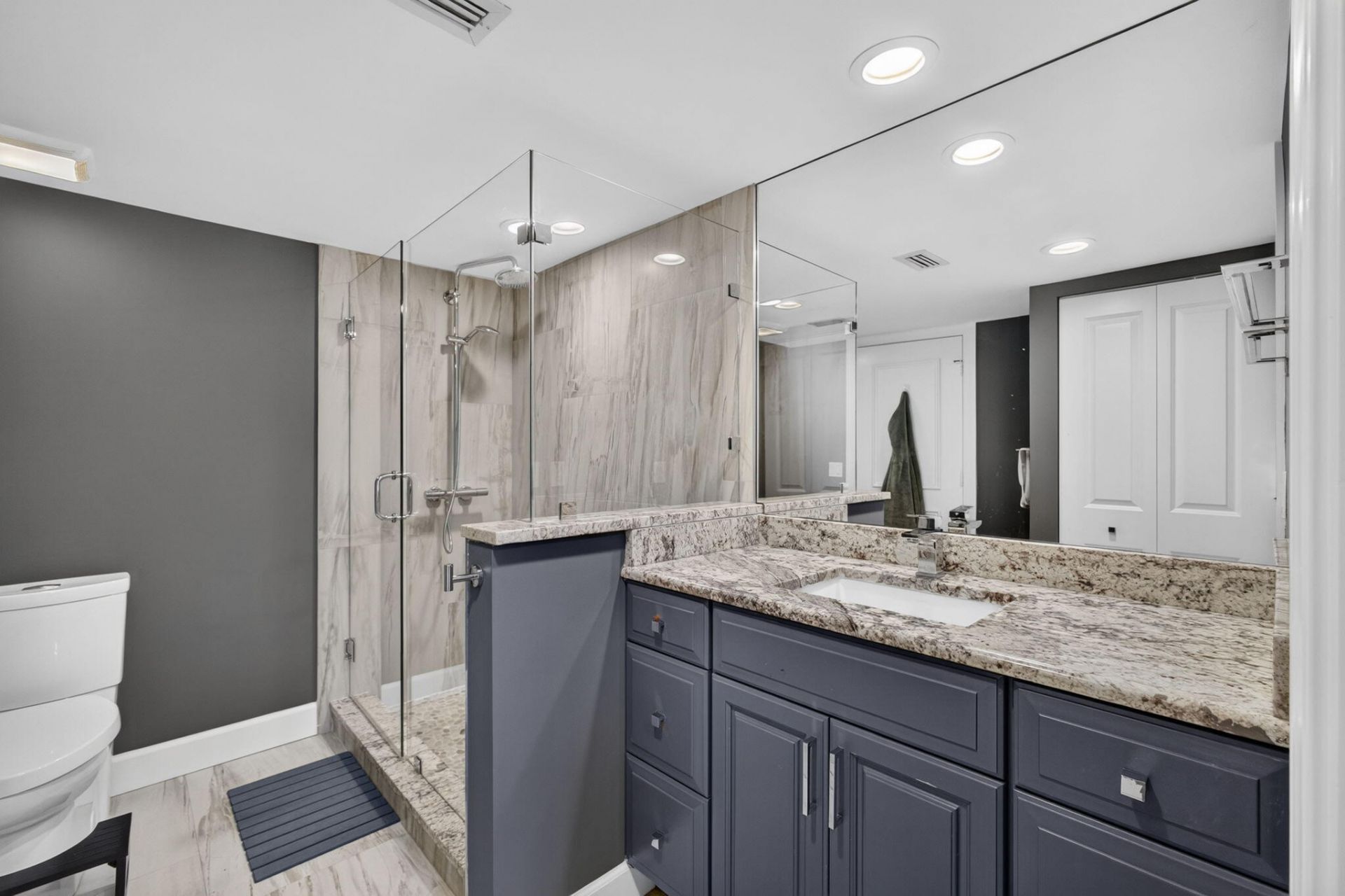 2435 Presidential Way, Unit G, West Palm Beach, FL 33401 Photo