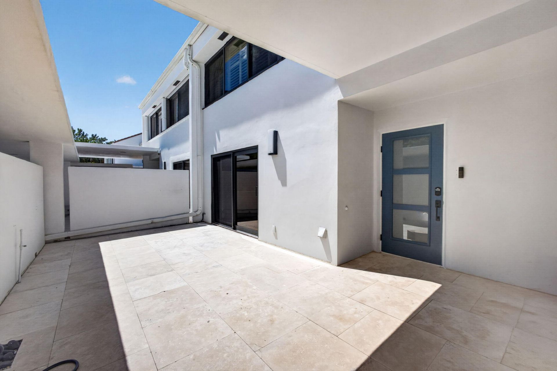 2435 Presidential Way, Unit G, West Palm Beach, FL 33401 Photo