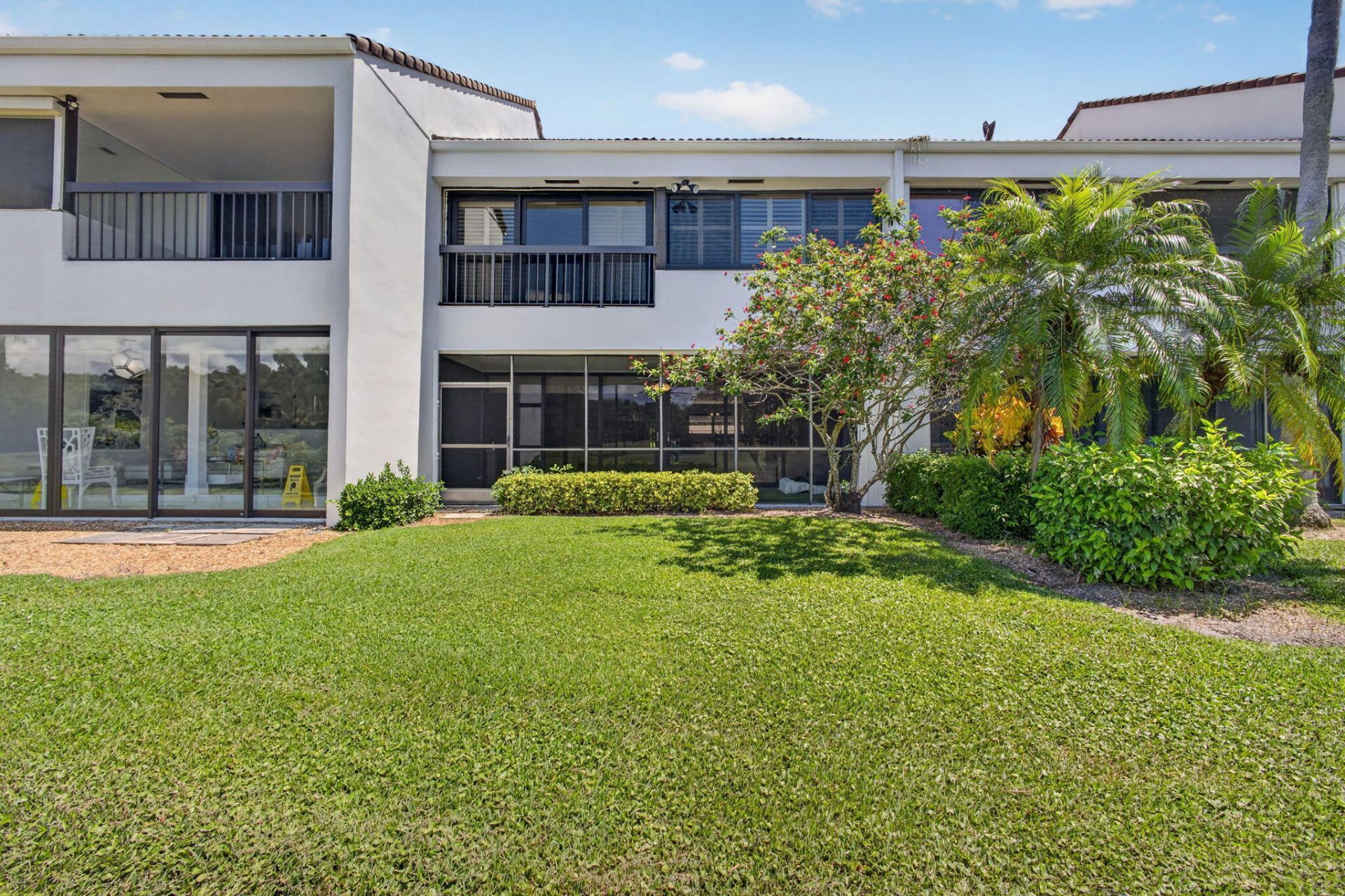 2435 Presidential Way, Unit G, West Palm Beach, FL 33401 Photo