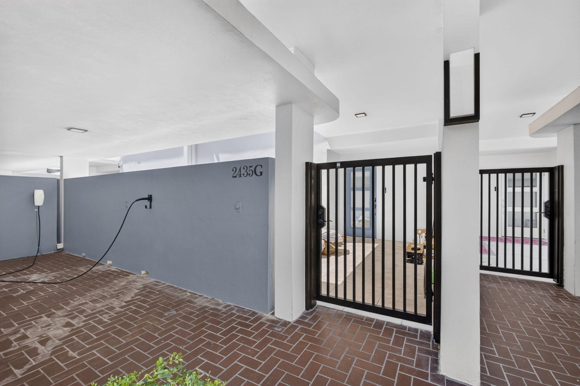 2435 Presidential Way, Unit G, West Palm Beach, FL 33401 Photo