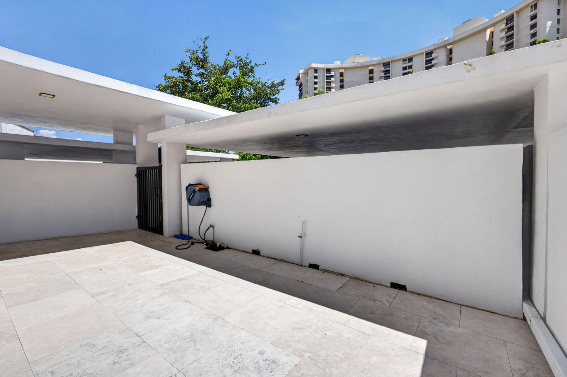 2435 Presidential Way, Unit G, West Palm Beach, FL 33401 Photo