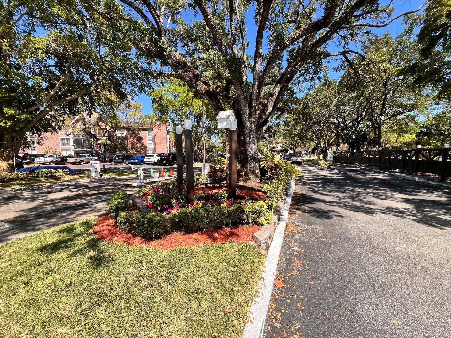3710 Inverrary Drive, Unit 3Y, Lauderhill, FL 33319 Photo