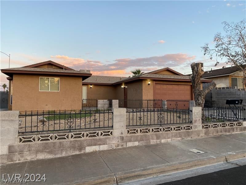 401 Tiger Lily Way, Henderson, NV 89015 Main Photo
