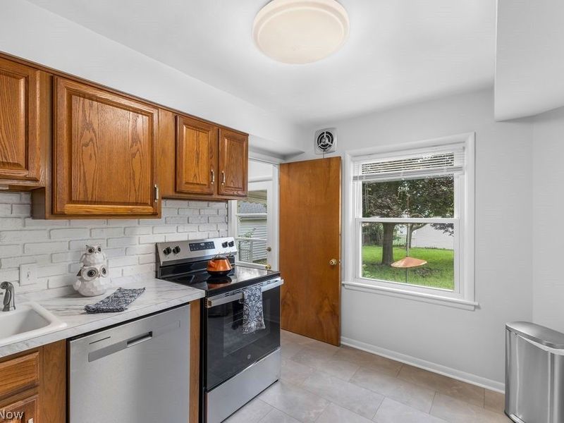 1107 Silver Lake Avenue, Cuyahoga Falls, OH 44223 Photo 14