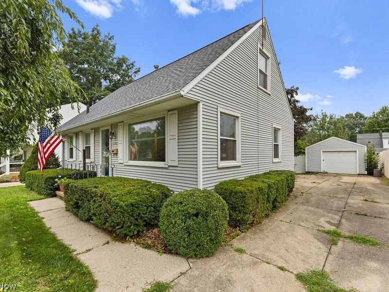 1107 Silver Lake Avenue, Cuyahoga Falls, OH 44223 Photo 5