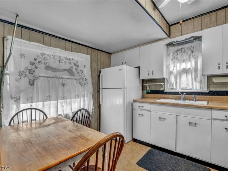 3965 E 177th Street, Cleveland, OH 44128 Photo 11