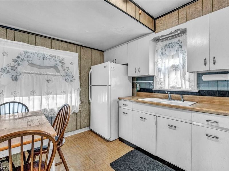 3965 E 177th Street, Cleveland, OH 44128 Photo 13