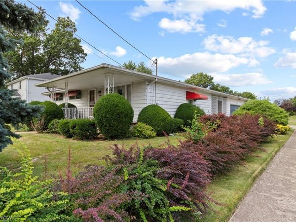 2824 Oberlin Avenue , Lorain, OH 44052