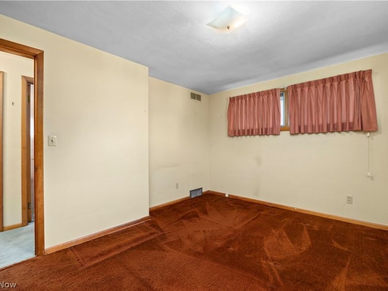 2824 Oberlin Avenue, Lorain, OH 44052 Photo 18