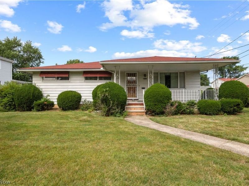2824 Oberlin Avenue, Lorain, OH 44052 Photo 2