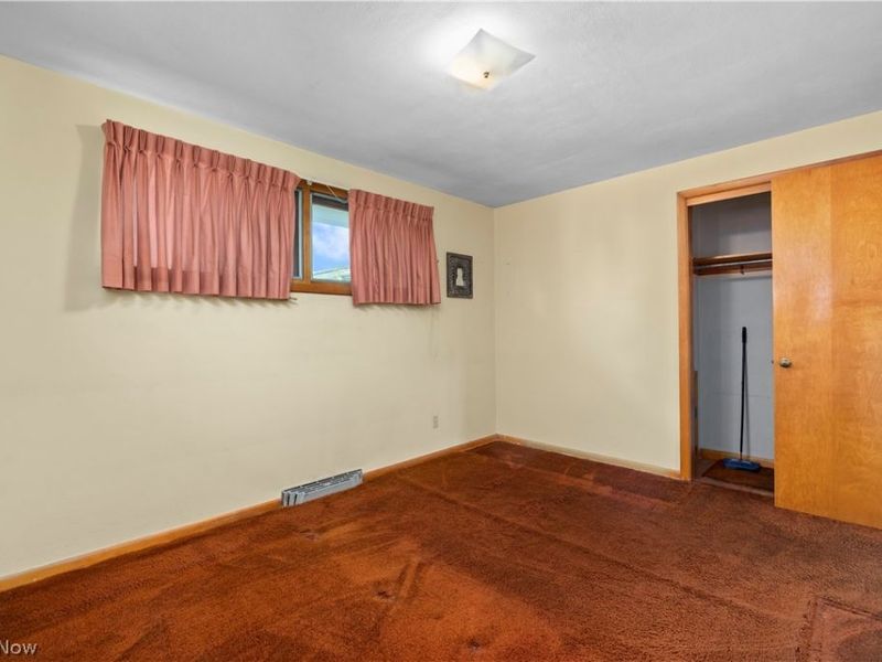 2824 Oberlin Avenue, Lorain, OH 44052 Photo 20