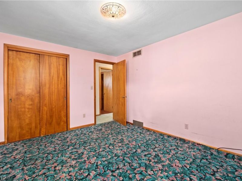 2824 Oberlin Avenue, Lorain, OH 44052 Photo 23