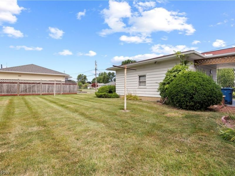 2824 Oberlin Avenue, Lorain, OH 44052 Photo 29