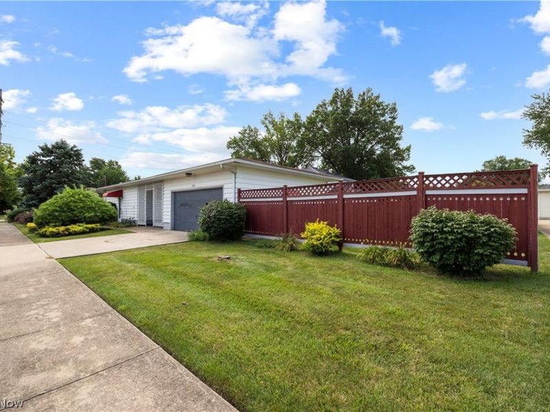 2824 Oberlin Avenue, Lorain, OH 44052 Photo 3