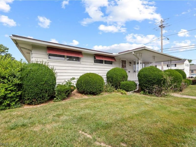 2824 Oberlin Avenue, Lorain, OH 44052 Photo 4
