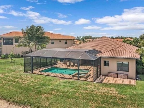 3910 Glacier CT , NAPLES, FL 34119