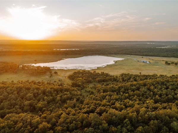 14202 E Reynolds Road , Kiowa, OK 74553