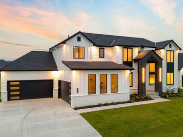 3513 S 221st Street, Elkhorn, NE 68022
