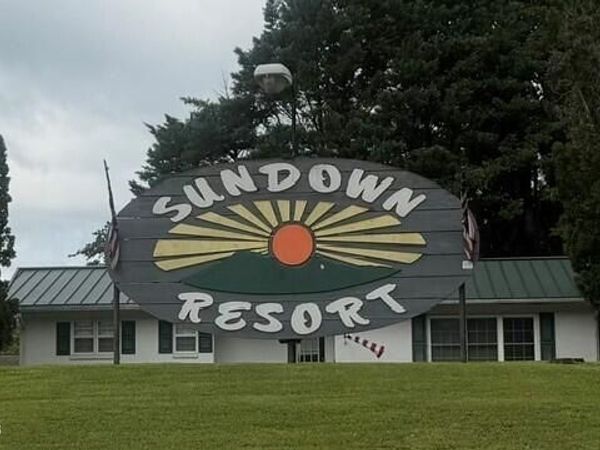 8450 State Hwy 73 , Townsend, TN 37882