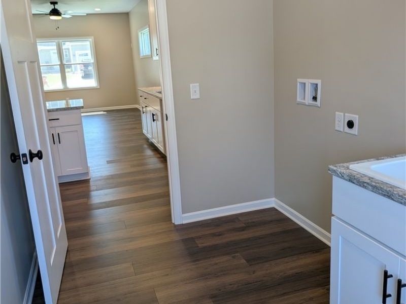 385 Thorn Way, Doylestown, OH 44230 Photo 9