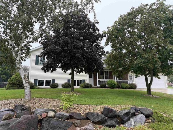 912 21st Street, Prairie Du Sac, WI 53578