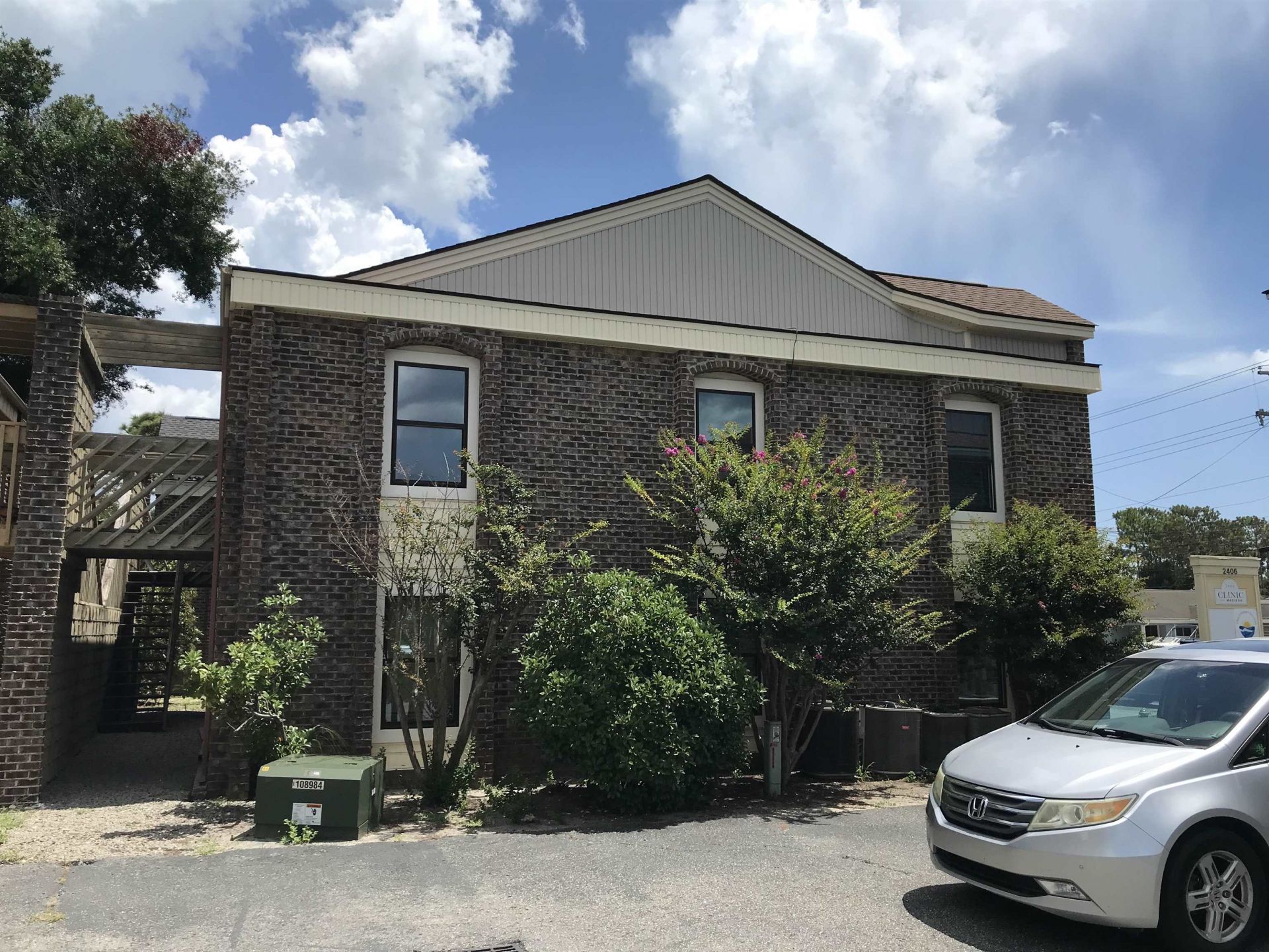 2408 Madison Dr. Photo 4
