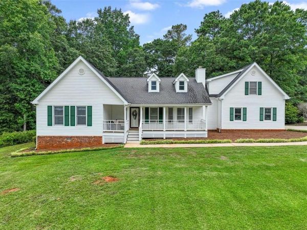 345 Lakefront Drive , Mcdonough, GA 30253