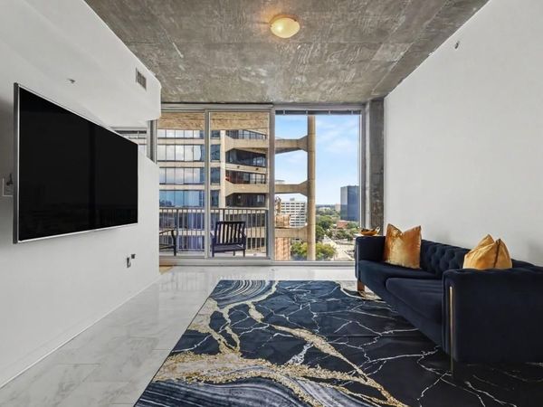 400 W Peachtree Street NW, Unit 1812, Atlanta, GA 30308