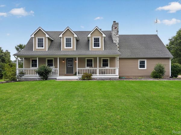 1281 Grayhaven Lane, Brighton Township, Mi 48114