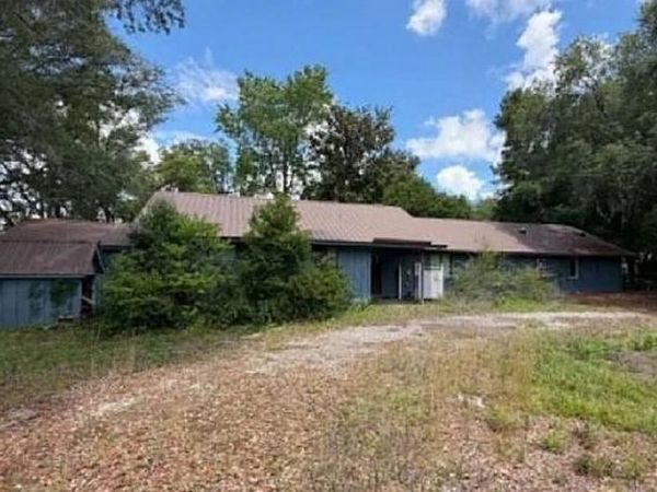 15207 Highway 77 , Other Florida, FL 32409
