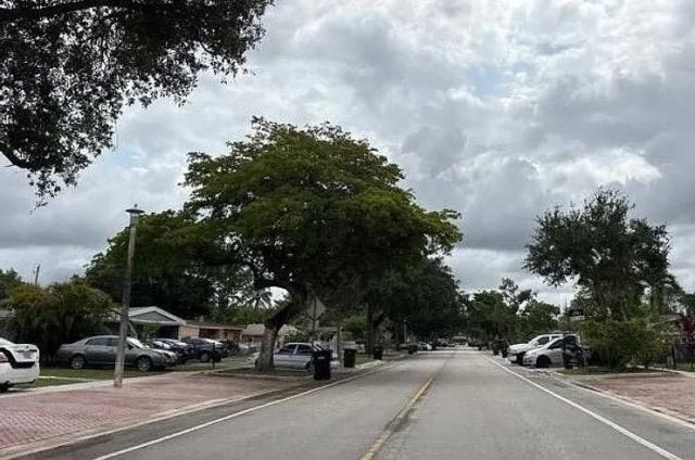 885 NW 131st Street , Other Florida, FL 33168 Photo