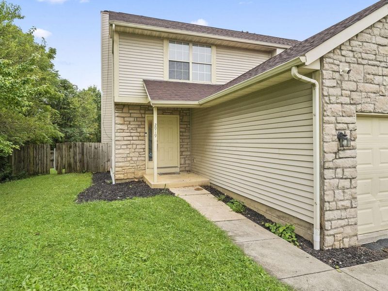 2917-2919 United Court, Reynoldsburg, OH 43068 Photo 5