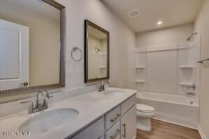 4509 Hartshorn Circle Photo 19