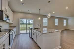 4509 Hartshorn Circle Photo 8