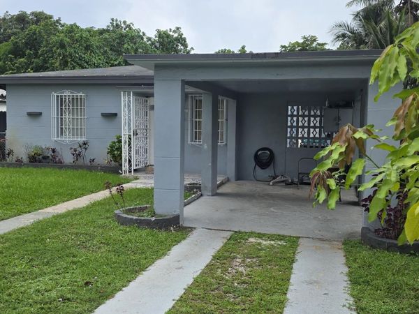 340 NW 117TH Street, Miami, FL 33168